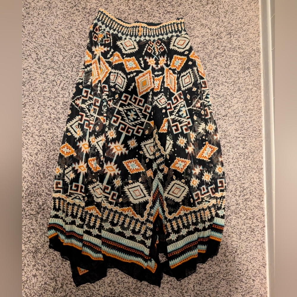 JohnPaulRichard Black and Orange Patterned Skirt